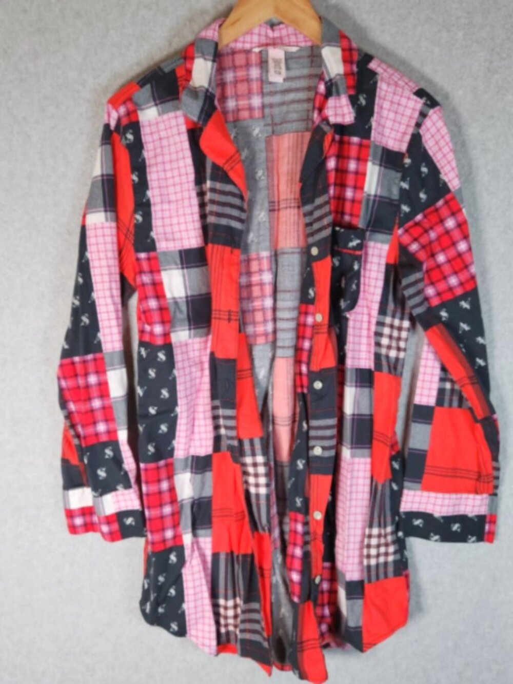 Victoria's Secret Dreamer Patchwork Flannel Sleep Shirt Women's Size Small - Picture 4 of 7